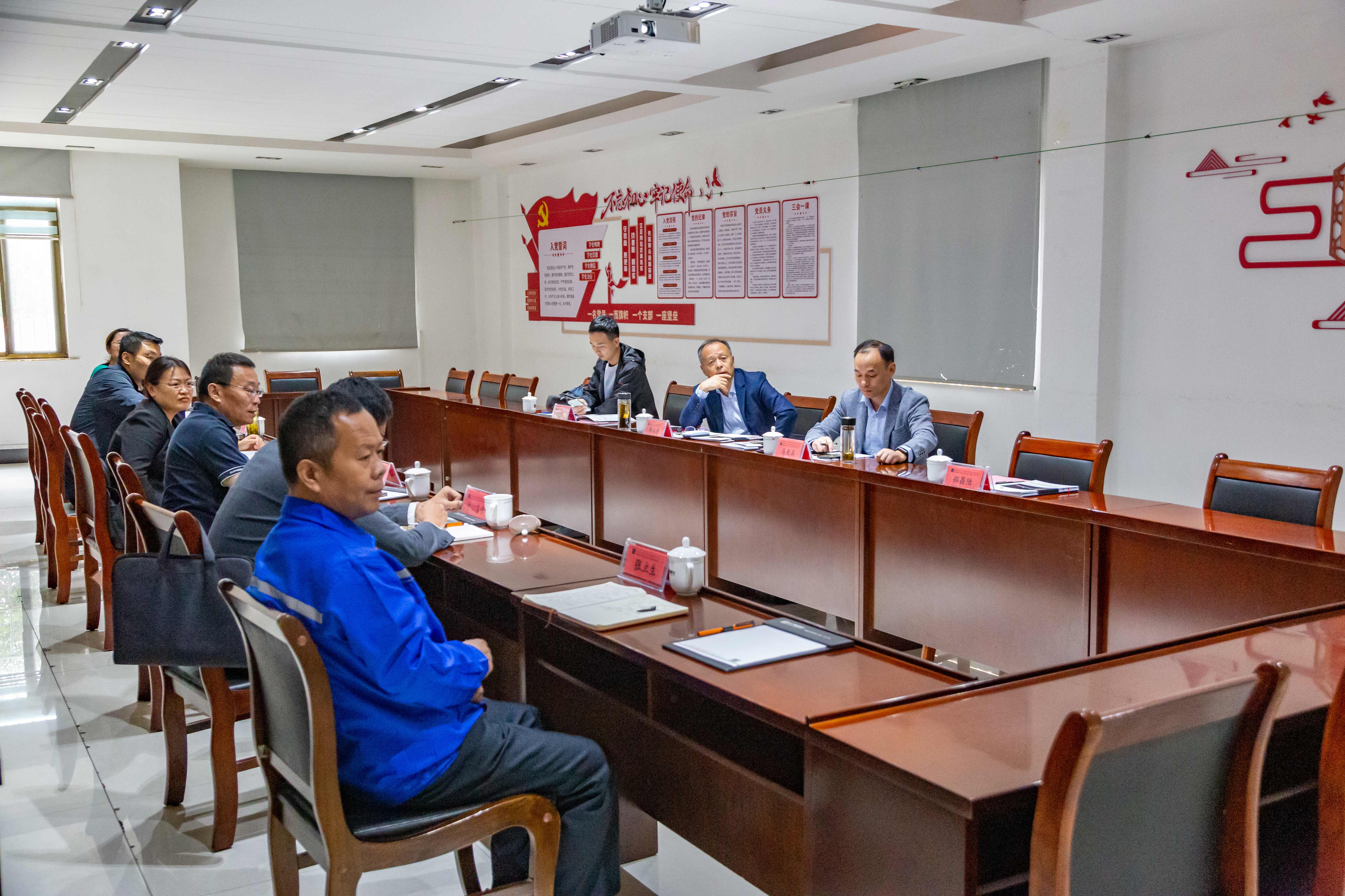 6527bcf0614d3.jpg 6527bcf0614d3.jpg