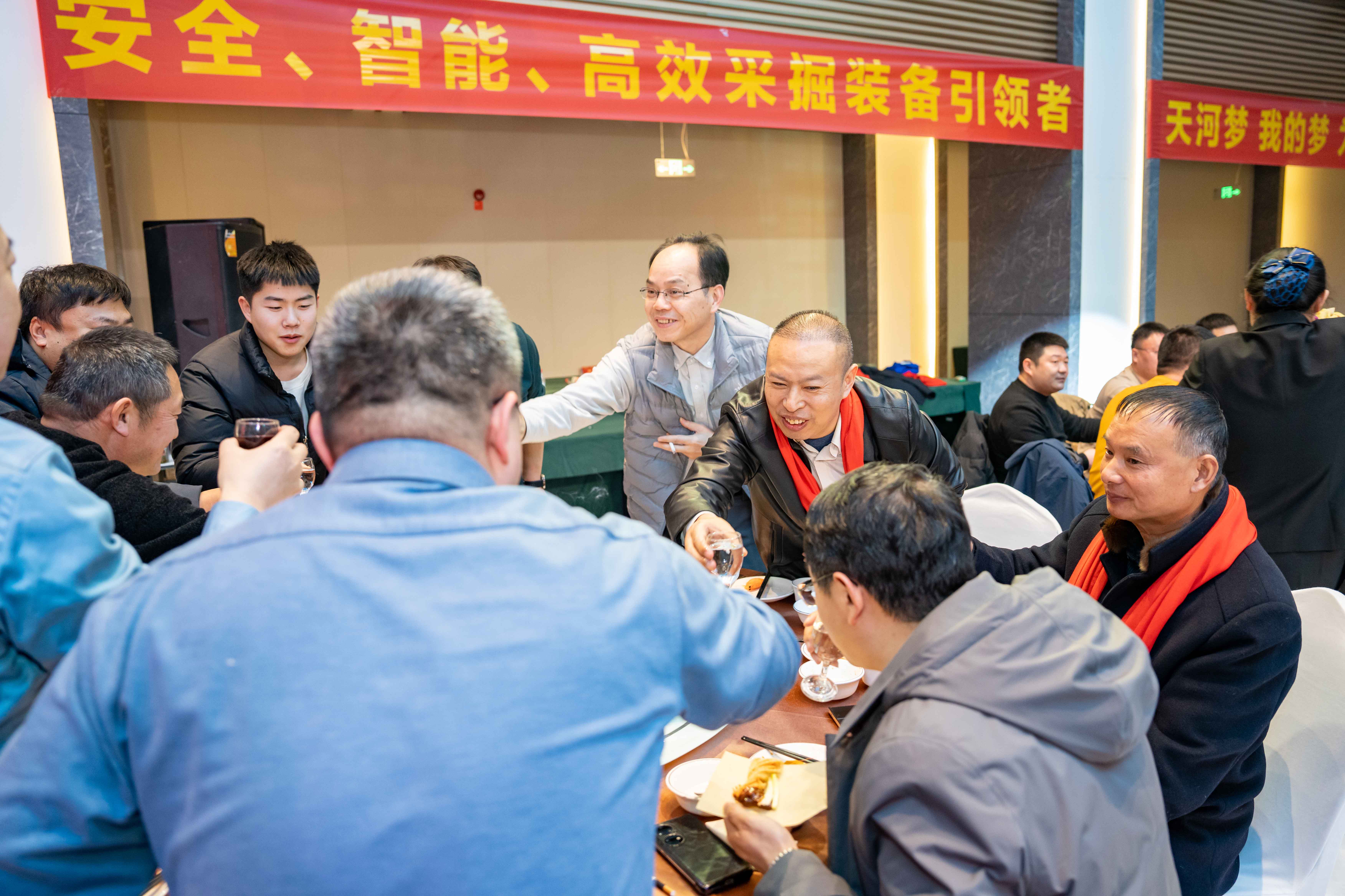 65a0956b4d38c.jpg 65a0956b4d38c.jpg