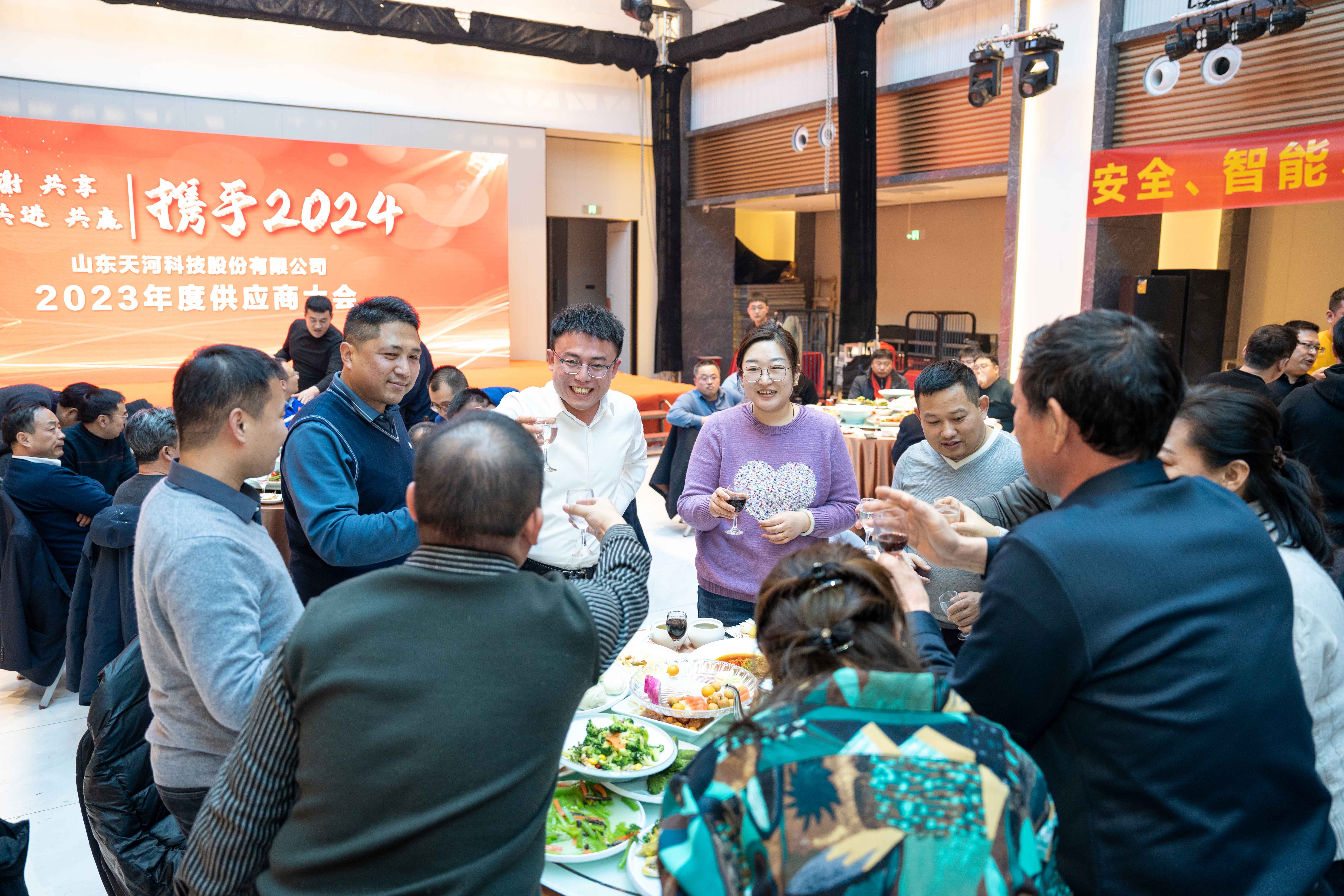 65a0956c9dc82.jpg 65a0956c9dc82.jpg